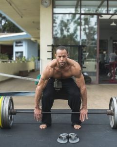 Gabe Kapler lifting a weighted bar